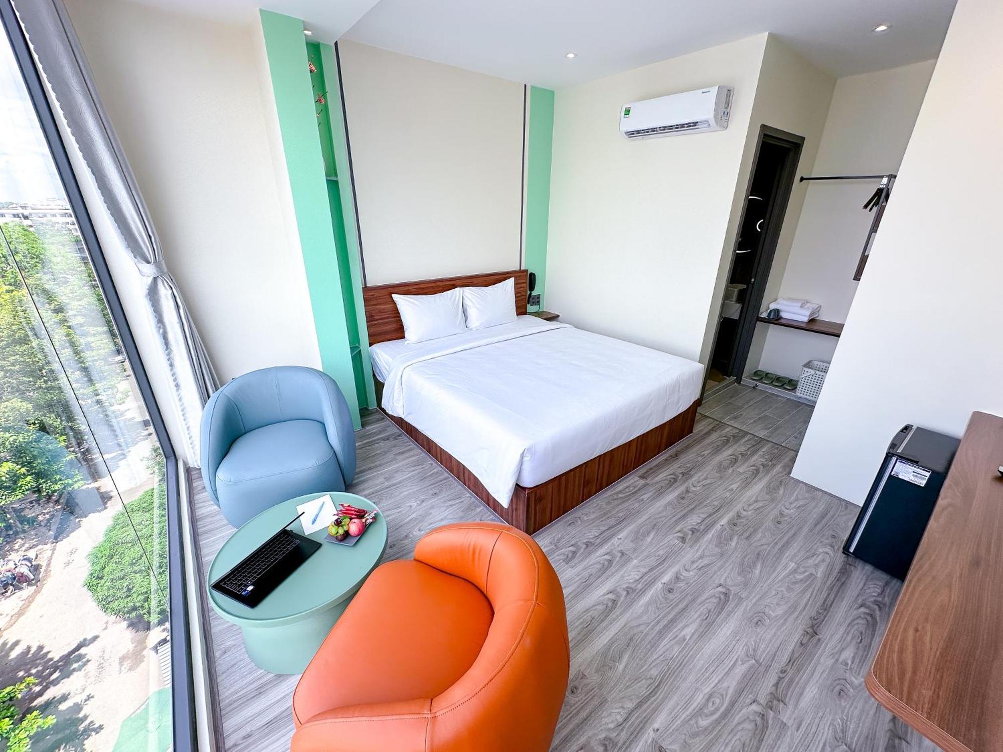 V'Luna Hotel - Managed By Thm カントー エクステリア 写真
